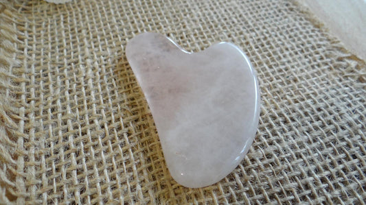 Guasha en Quartz Rose