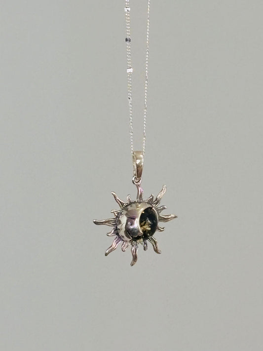 Pendentif Yin Yang en Ambre et Argent
